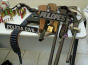 Arsenal apreendido em residência 