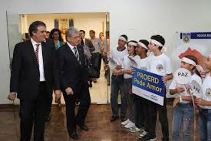 Ministro da Justiça Eduardo Cardoso e governador tucano Vilela tem encontro hoje em Brasilia.