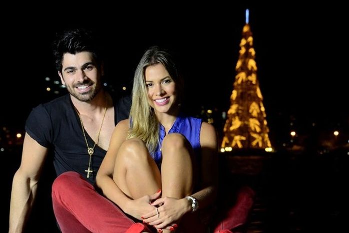 Após susto, ex-BBB Adriana planeja fim de ano tranquilo com namorado Rodrigão