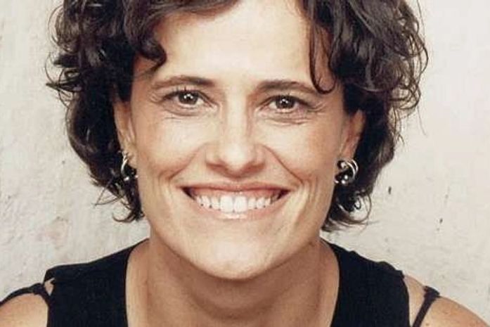 Pelo Twitter, Zélia Duncan critica vencedor do "The Voice" e programa "para inglês ouvir".