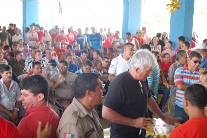 Militares realizam reunião para avaliar proposta do governo