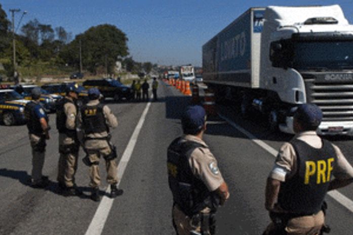 Planejamento autoriza concurso com 216 vagas para PRF