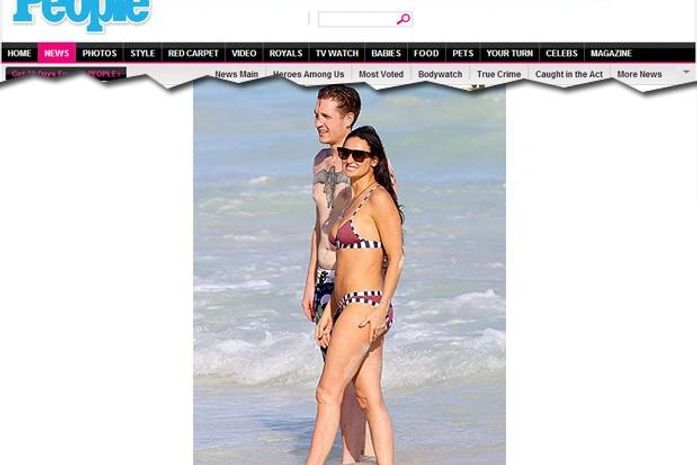 Demi Moore curte férias com o namorado e a filha no México