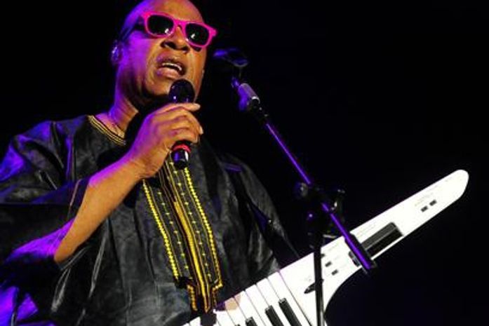 Daft Punk vai se apresentar com Stevie Wonder no Grammy