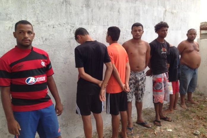 Presos durante a operação no conjunto Cidade Sorriso