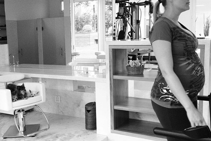 Ana Hickmann completa 30 semanas de gestação: 'Com muita saúde'