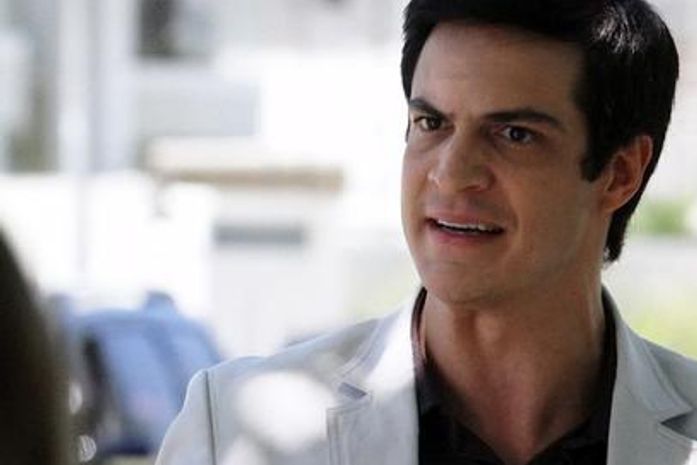 Em 'Amor à Vida', Félix se oferece para criar Meryjane