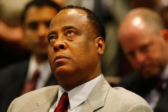Tribunal condena médico pela morte de Michael Jackson