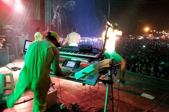 Shows e procissão lotados em pleno meio de semaa