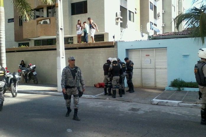 Policiais da Força Nacional estiveram no local 