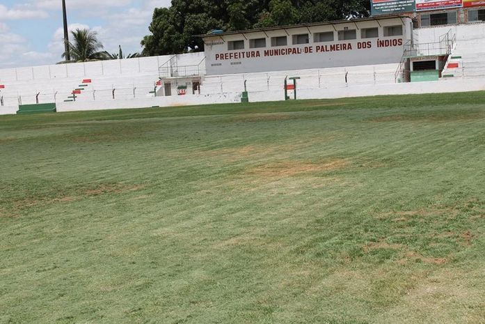 Gramado do Juca Sampaio praticamente pronto para o confronto entre CSE e CEO