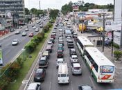 Proibido veículos pesados na Fernandes Lima