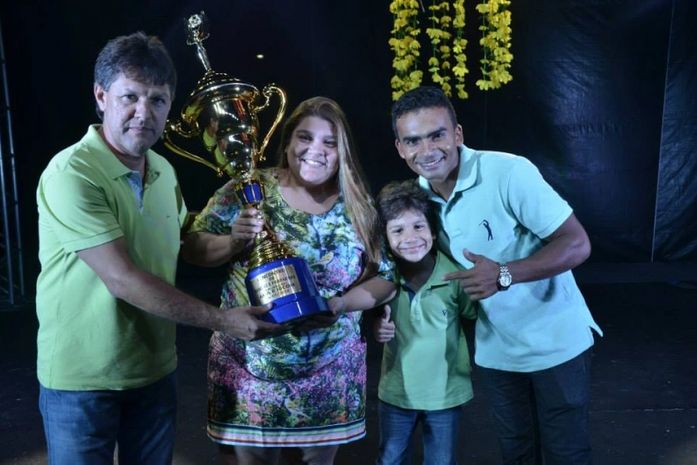 Banda Fanfarra de São Sebastião recebe troféu de banda destaque na Feira dos Municípios