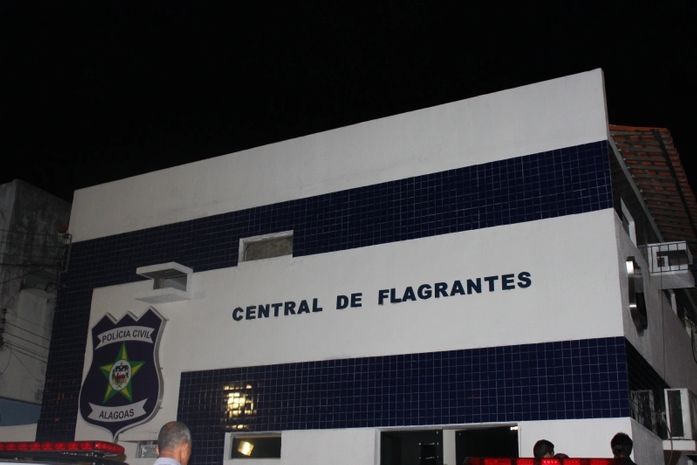 Central de Flagrantes, no Farol