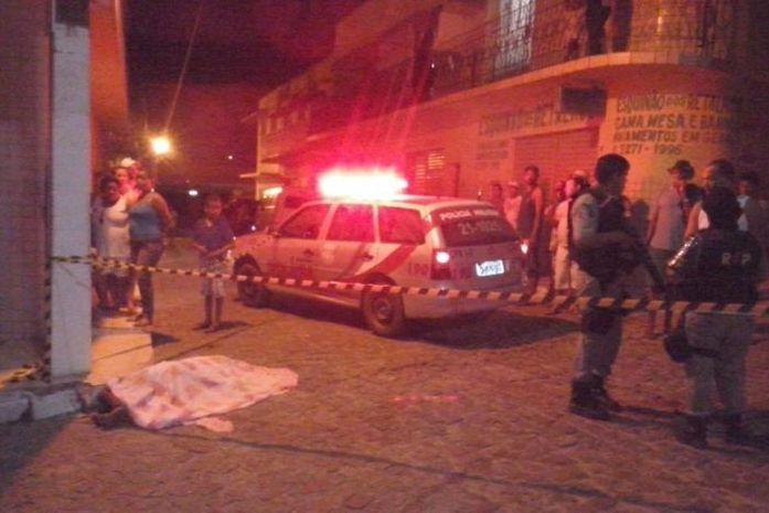 Vendedor ambulante é assassinado a tiros em São Miguel dos Campos
