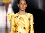 Maiô ou body de manga longa é tendência para o verão 2014