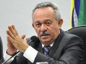 Senador Benedito de Lira  foi eleito senador mais votado em 2010