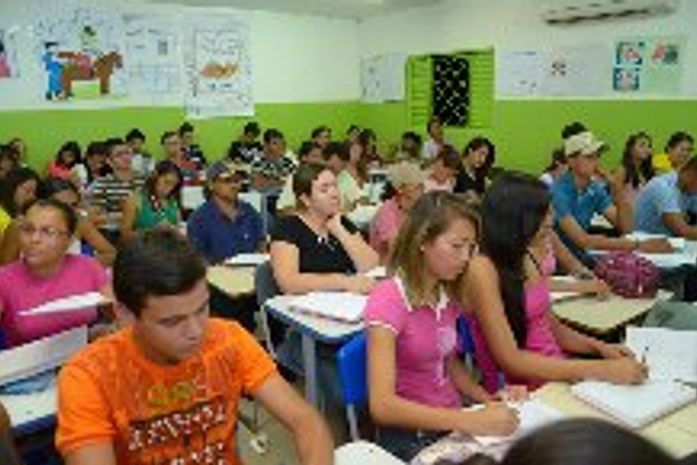 Prefeitura de Limoeiro abre inscrições para o cursinho pré-vestibular gratuito