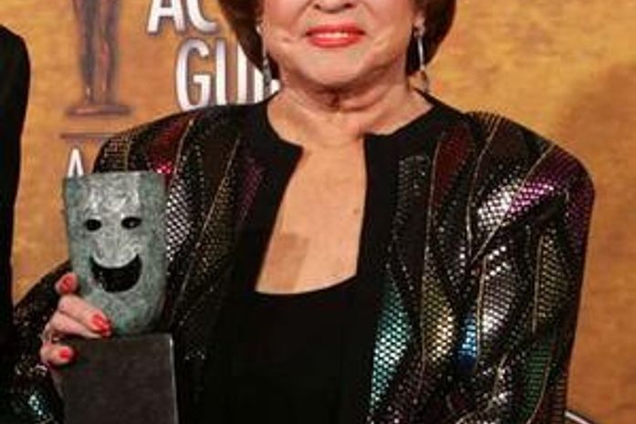 Atriz Shirley Temple morre de causas naturais aos 85 anos