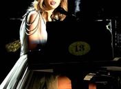 Taylor Swift diz que vai descartar parte de suas músicas novas