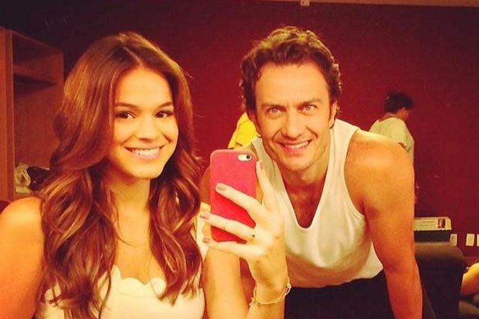 Solteira, Bruna Marquezine posa com Gabriel Braga Nunes: "meu favorito"