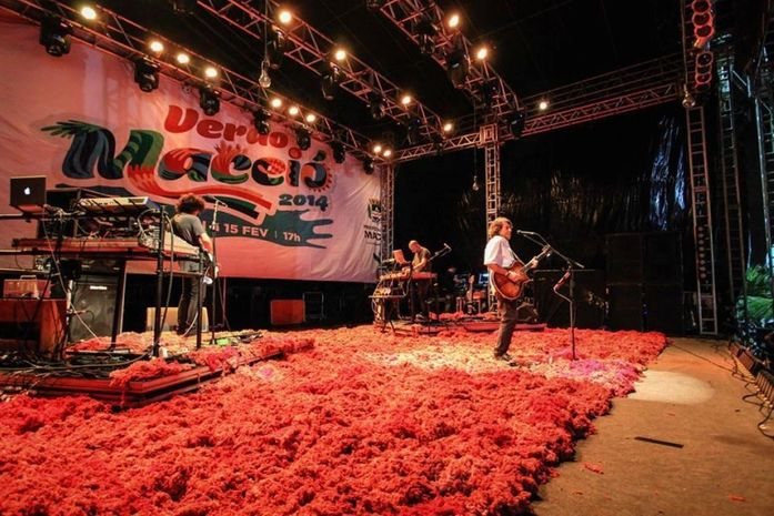 Artistas locais e Lenine encerram o Maceió Verão 2014