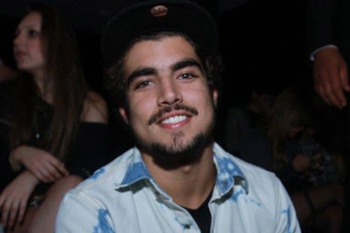 Após polêmica, Caio Castro quer ser apresentador