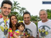 Aécio Neves com o prefeito Rui, sua esposa Tatiana, sua filha Bia e o governador Teotônio no bloco do Pinto.