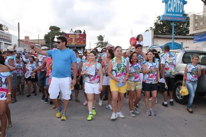 Bloco da Saúde marca início do carnaval na Barra de Santo Antônio