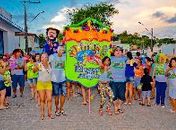 Grito de carnaval reúne centenas  de foliões em Limoeiro de Anadia