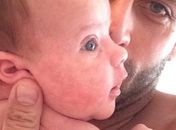 Henri Castelli se declara para a filha de nove dias de vida