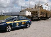 PRF interdita trecho da BR-424 para transporte de plataforma de petróleo