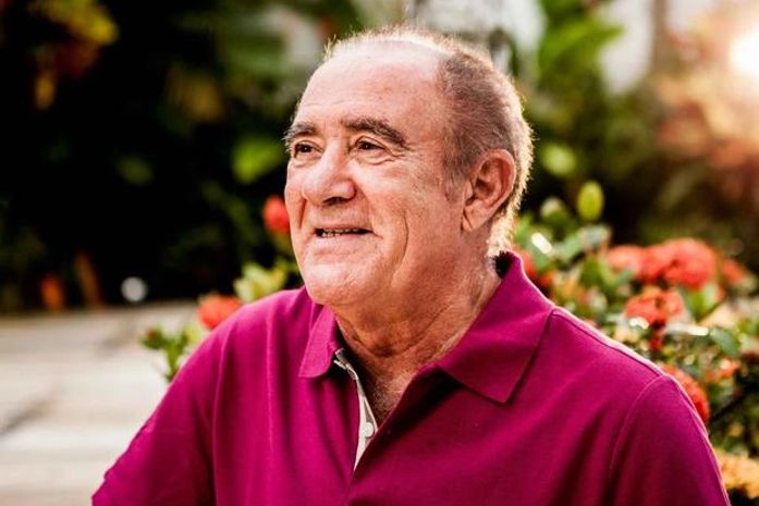 Após festa da filha, Renato Aragão é internado no Rio