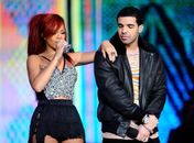 Rihanna estaria namorando rapper, diz site