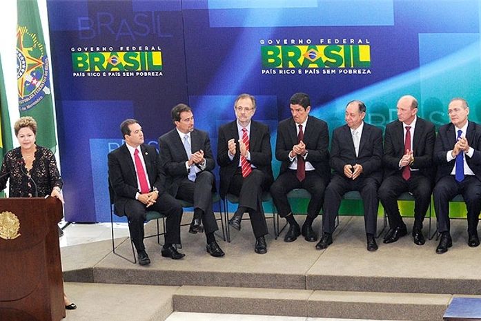 Renan prestigiou a solenidade de posse dos novos ministros