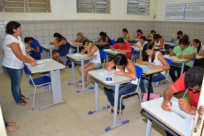 Prefeitura de Limoeiro de Anadia convoca mais 56 aprovados no concurso público