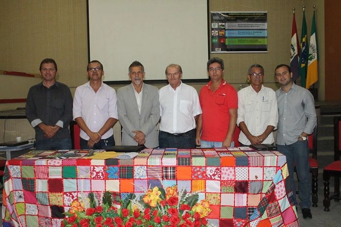 Partidos políticos promovem seminário para debater políticas públicas em Arapiraca