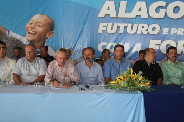 Em campanha eleitoral, Benedito de Lira reúne lideranças em Arapiraca