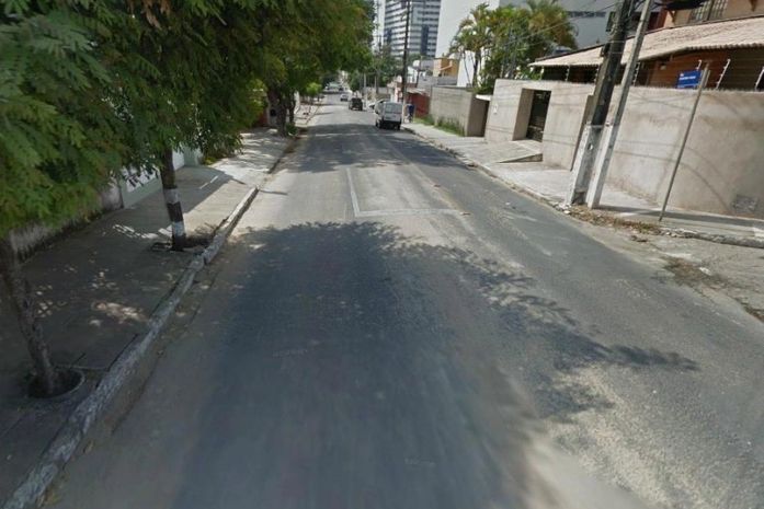 Moradores de rua são detidos em flagrante após furto em escola de idiomas