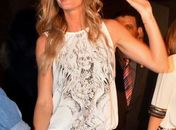 Gisele Bündchen e nº1 do mundo desfilam verão da Colcci