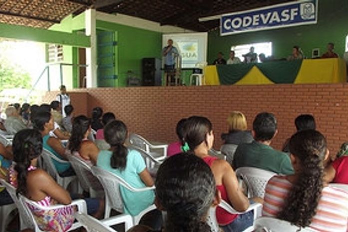 Codevasf leva programa Água para Todos a municípios da zona da mata