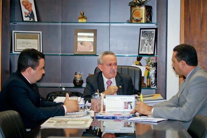 Marlan Ferreira busca apoio de senador para renegociar dívidas de agricultores