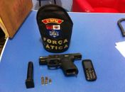 Homem é preso com pistola roubada da polícia no Benedito Bentes