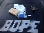Bope prende homem por tráfico de drogas e porte ilegal de arma