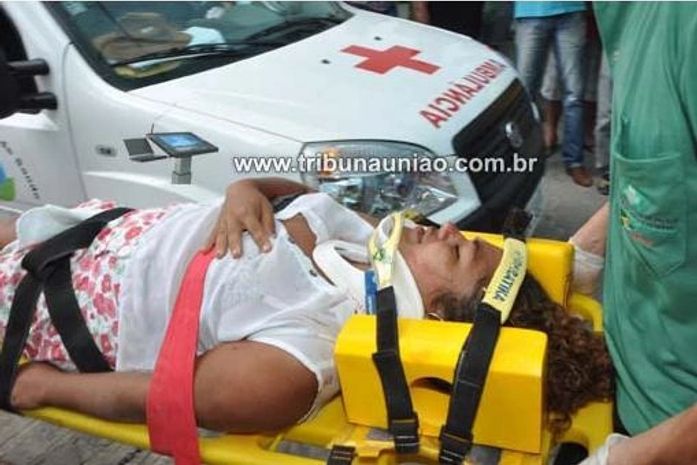 Vítima foram socorridas pelo Samu