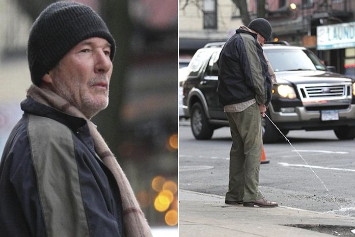 Richard Gere é pego fazendo xixi na rua em Nova York