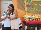 Secretaria municipal de Assistência Social entrega ovos de páscoa para crianças e idosos de Maragogi