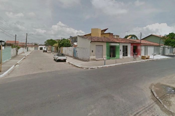 Cruzamento das Ruas Antônio Zeferino dos Santos e Maria Cecília da Rocha, no bairro do Jacintinho