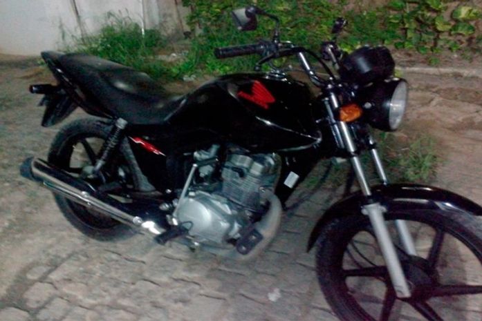 Moto usada pela dupla