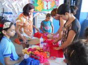 Alunos da rede municipal de Anadia fazem trabalho artesanal em homenagem ao Dia das Mães